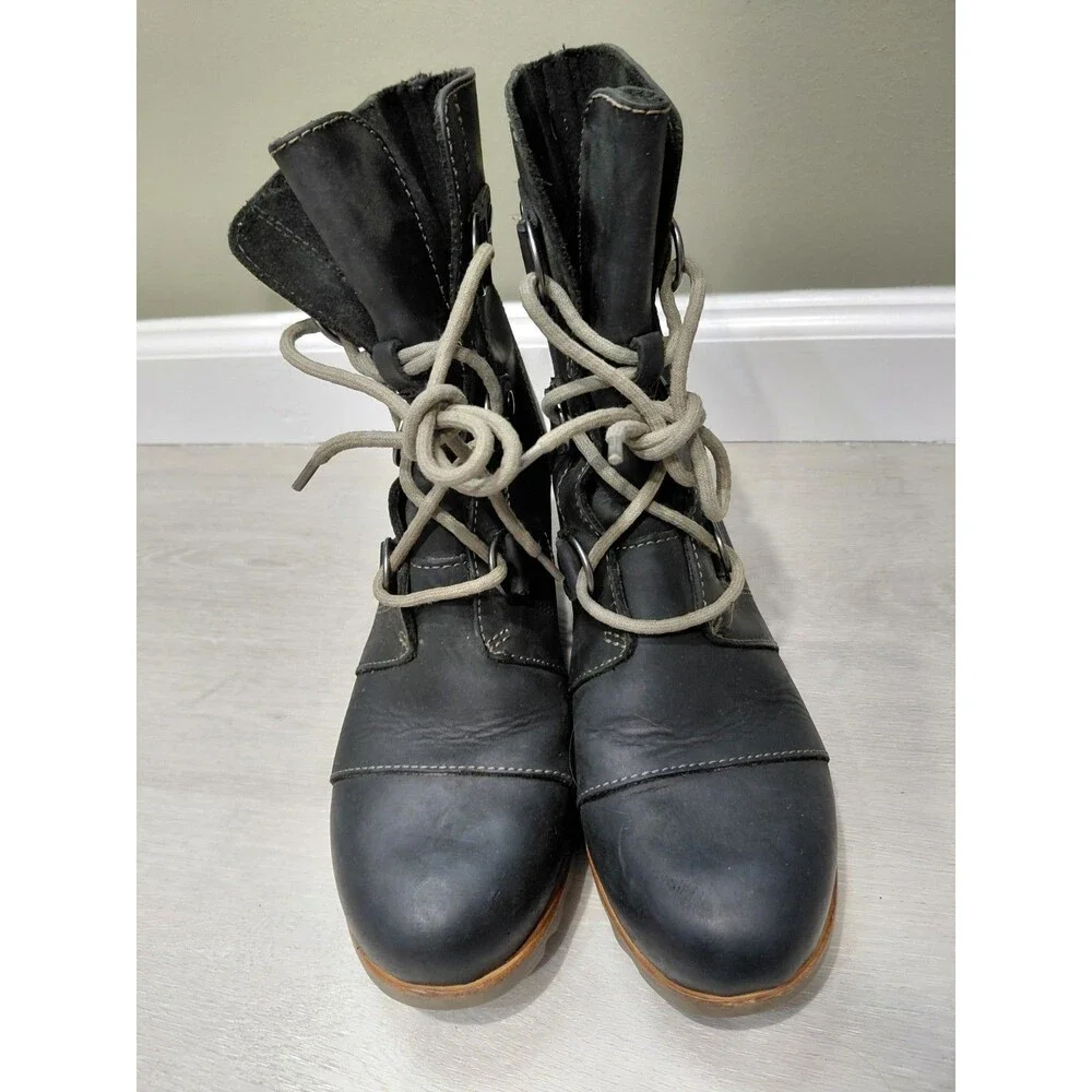 Sorel Joan of Arctic Lace Up Lexie Wedge Black Oil Rubbed Leather Women Size 7.5